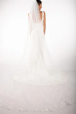 ASTER Long Wedding Veil with Lace Appliques