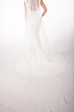 ASTER Long Wedding Veil with Lace Appliques