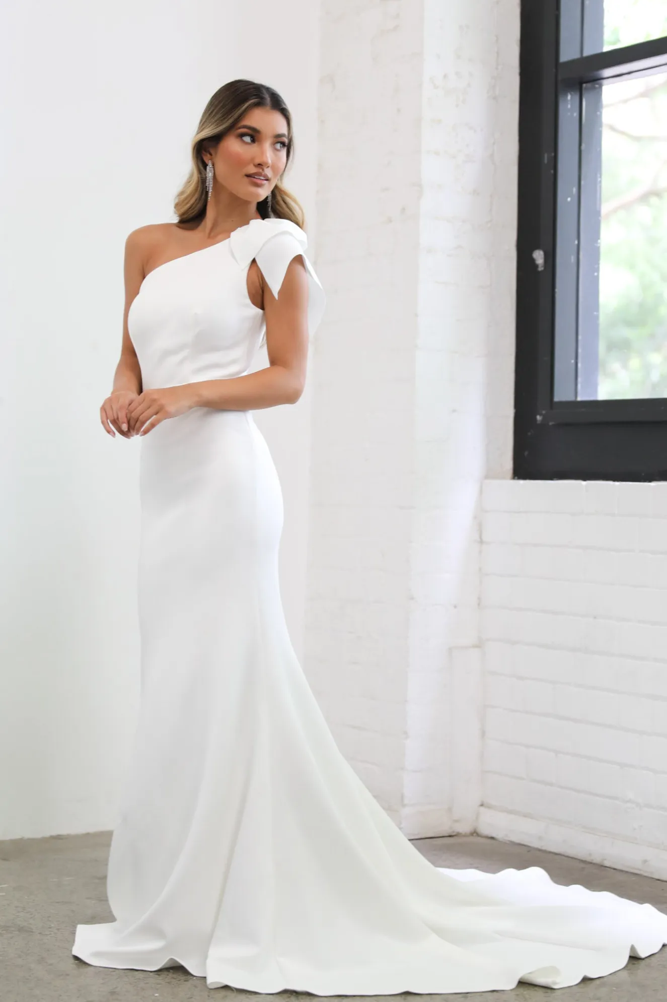 FRANCIE One Shoulder Crepe Gown - Ivory
